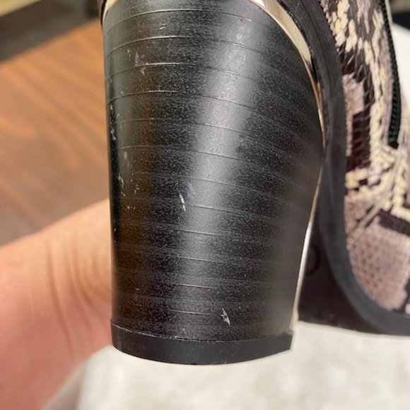 NEW Circus By Sam Edelman Snakeskin Pointed Toe Block Heel Booties, size 5.5 - Picture 11 of 16